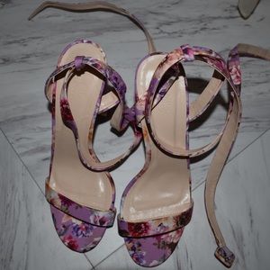 Charlotte Russe Purple Floral Wrap Heels/ sz 9